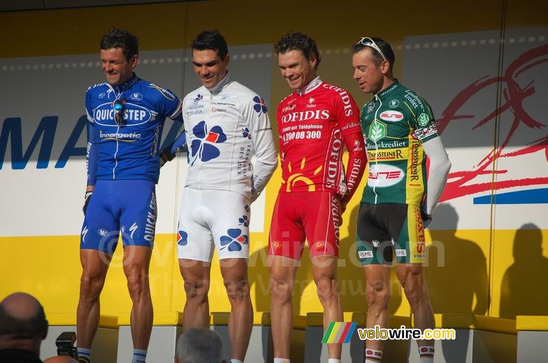 The four French riders who retired after Paris-Tours: Cédric Vasseur (QuickStep Innergetic), Carlos da Cruz (Française des Jeux), Frédéric Bessy (Cofidis) and Frédéric Gabriel (Landbouwkrediet)