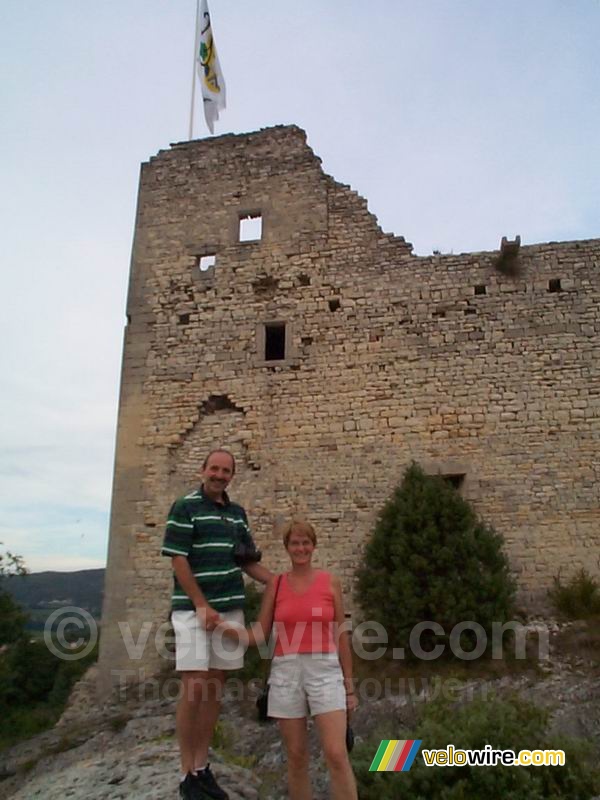 My parents in front of the castle of the old Vaison-la-Romaine