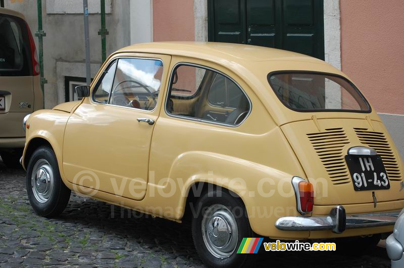 Een Fiat 600D (2)