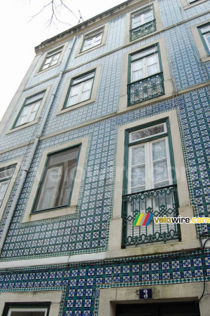 Mosaic pattern with blue/green colours (256x)