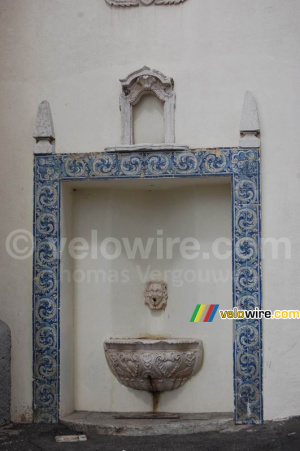 Fountain close to the Igreja de São Vicente de Fora church (226x)