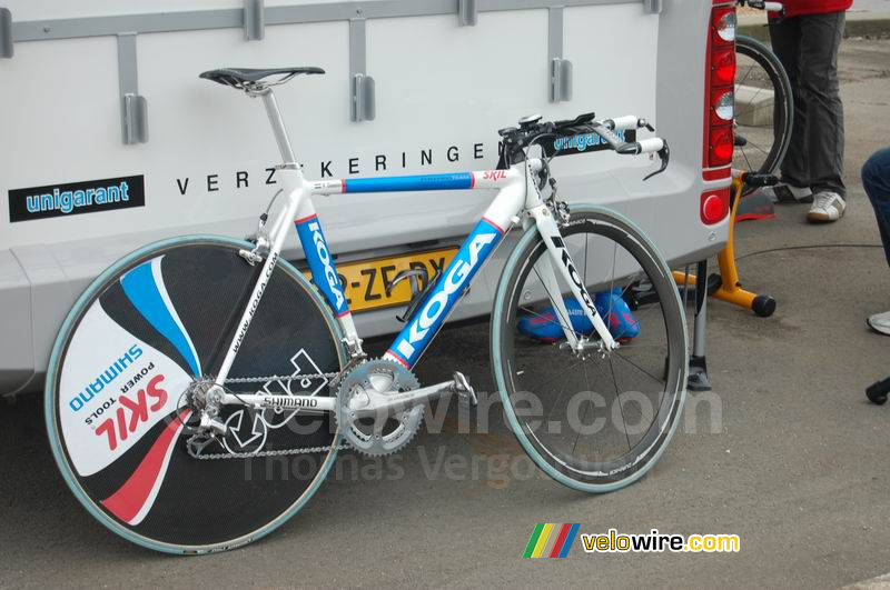 Le vélo Koga Full Pro Time Trial de l'équipe Skil Shimano Cycling