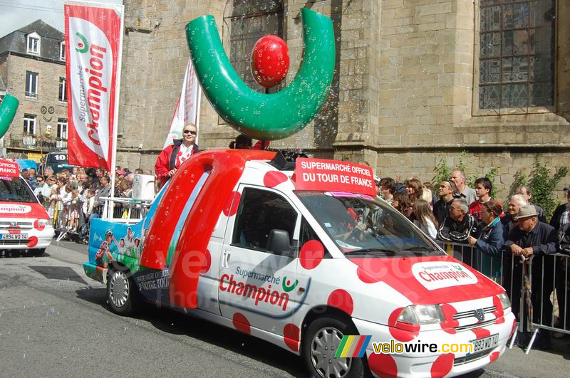 Caravane publicitaire Champion (2)