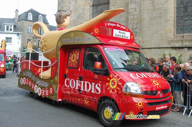 Cofidis advertising caravan (1)