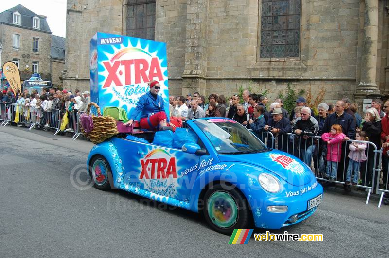 X-tra advertising caravan (3)