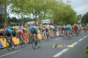 Le sprint pour la deuxième place derrière Thor Hushovd (400x)