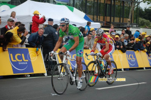 Philippe Gilbert en vert (Française des Jeux) - arrivée à Saint-Brieuc (778x)