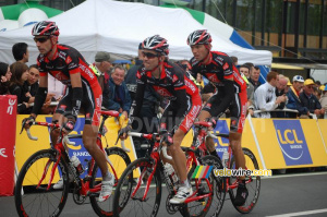 David Lopez Garcia, David Arroyo & Arnaud Coyot (Caisse d'Epargne) - arrivée à Saint-Brieuc (384x)