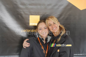 Marie-Atéa & Lydie, les hôtesses d'Orange au Relais Etape (454x)