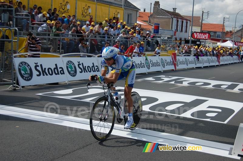 Tadej Valjavec (AG2R La Mondiale) bij de finish in Cholet