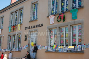 Decoration in Aigurande : a decorated school (587x)