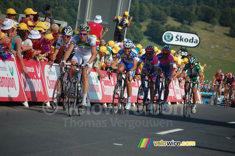Andy Schleck (CSC Saxo Bank), Christophe Moreau (Agritubel), Matteo Carrara (QuickStep), Marzio Bruseghin & Sylvester Szmyd (Lampre) & Alexandre Botcharov (Crdit Agricole) @ Super-Besse