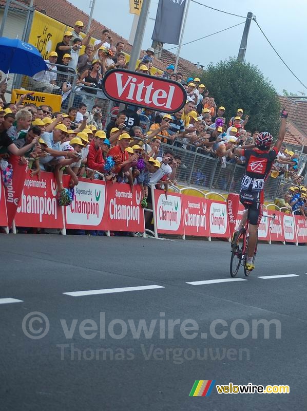 Luis Leon Sanchez (Caisse d'Epargne) remporte la 7ème étape à Aurillac (1)