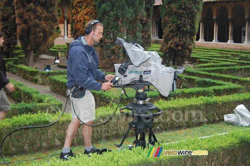 De camera buiten (met cameraman)