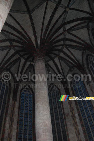 A l'intérieur de l'abbaye des Jacobins (557x)