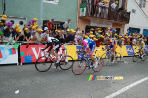 Carlos Sastre (CSC Saxo Bank), Sylvester Szmyd (Lampre), Laurens ten Dam (Rabobank) & Leonardo Piepoli (Saunier Duval-Scott) at the finish in Bagnères-de-Bigorre (446x)