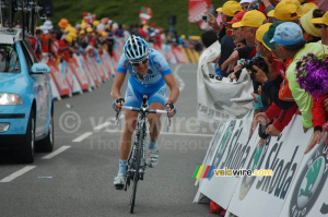 Bernhard Kohl (Gerolsteiner) at the finish on Hautacam (396x)