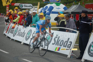 Stefan Schumacher (Gerolsteiner) at the finish on Hautacam (437x)