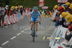 Markus Fothen (Gerolsteiner) at the finish on Hautacam (935x)