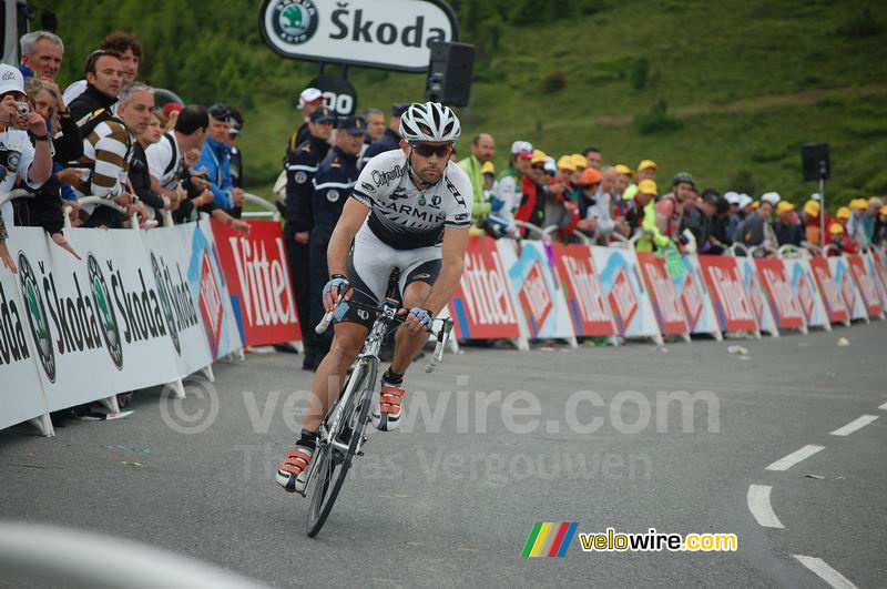 Julian Dean (Garmin Chipotle) at the finish on Hautacam