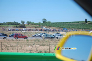 The pack seen from the Mavic car (464x)