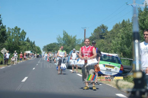 Zone de ravitaillement: Cofidis & Agritubel (559x)
