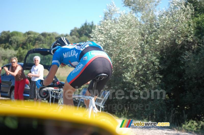 Niki Terpstra (Milram) tries to continue on his own (1)