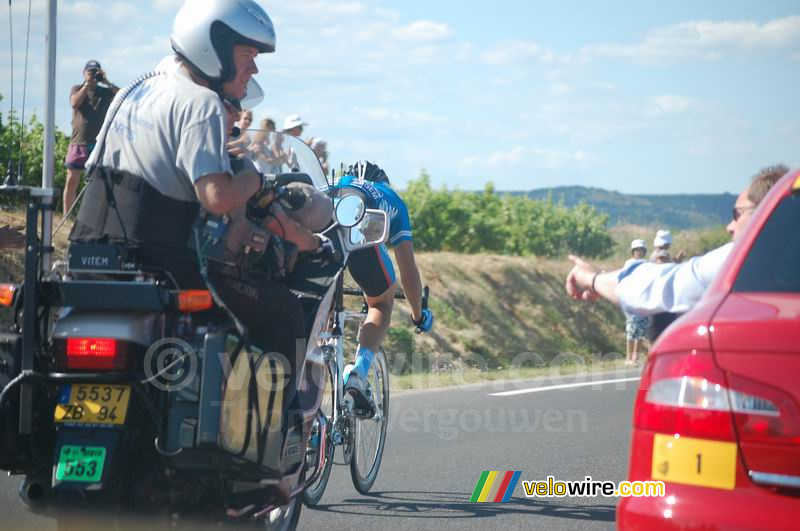 Even when you're a France Televisions cameraman, Christian Prudhomme can get mad at you when you take too many risks