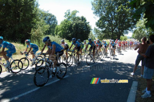 Bernhard Eisel (Team Columbia) : il faut bien boire ! (444x)