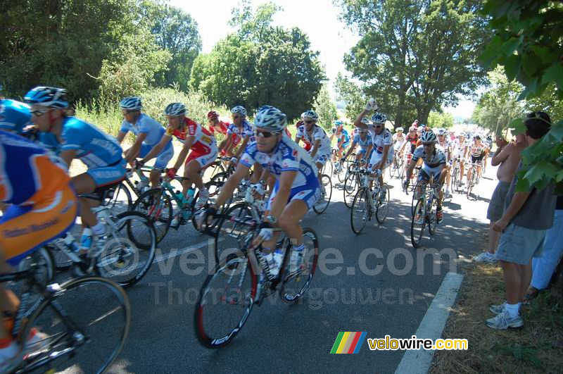 This Française des Jeux rider is not thirsty but needs some refreshment!