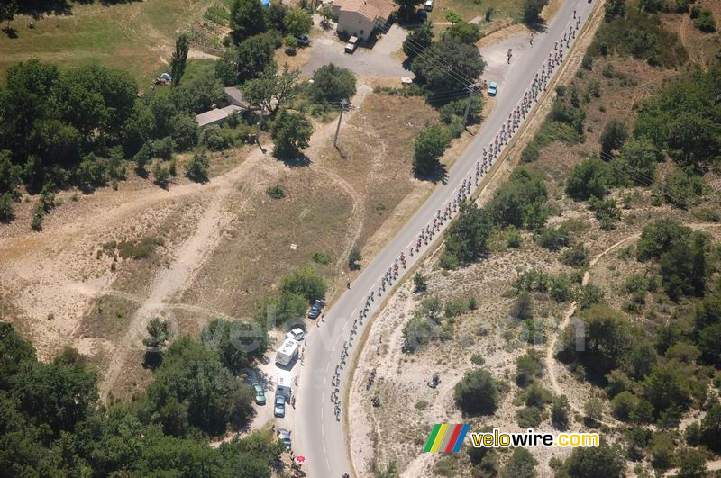 Le peloton vu depuis l'hélicoptère (1)