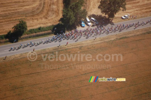 Le peloton vu depuis l'hélicoptère (5) (443x)