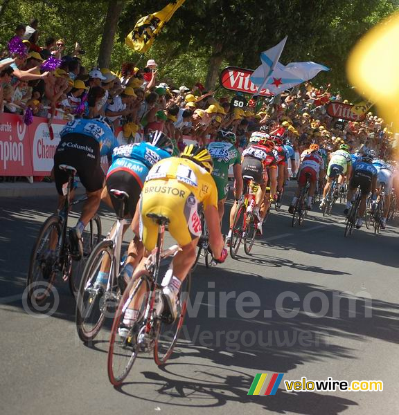 Digne-les-Bains : l'arrivée de Cadel Evans, Peter Velits, Kanstantsin Siutsou, Dmitriy Fofonov, Alejandro Valverde, ...