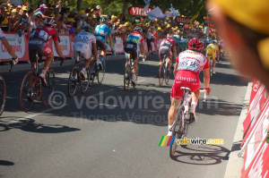 Digne-les-Bains : l'arrivée de Samuel Dumoulin, Mario Aerts, Eduardo Gonzalo Ramirez, Christian Knees, Frank Schleck, ... (749x)
