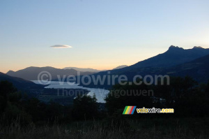 Sunset on the Lac de Serre Ponçon (1) (326x)
