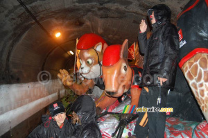 Caisse d'Epargne dans le tunnel (397x)