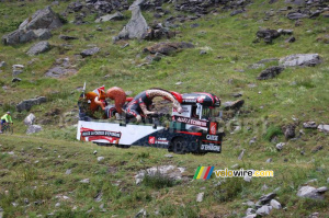 Caisse d'Epargne dans la descente du Col d'Agnel (468x)