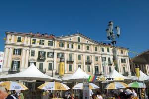 The Village Départ at the Piazza Galimberti in Cuneo (2) (593x)