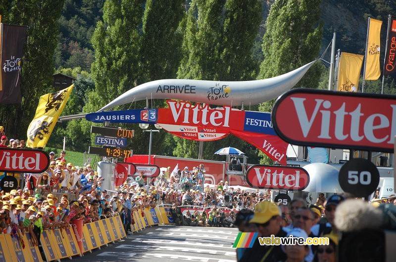 The finish in Jausiers