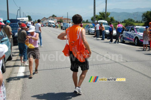 Euskaltel Euskadi dans la zone de ravitaillement (319x)