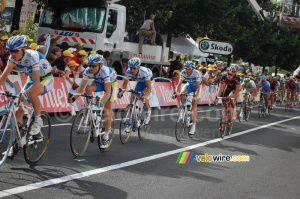 Hubert Dupont, Tadej Valjavec, Vladimir Efimkin, Stéphane Goubert (AG2R La Mondiale) & Nicolas Portal (Caisse d'Epargne) à Saint Etienne (621x)