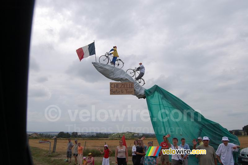 Chezelle groet de Tour!