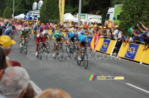 Le sprint de Gerald Ciolek (Columbia), Erik Zabel (Milram), Thor Hushovd (Crédit Agricole), Heinrich Haussler (Gerolsteiner), Leonardo Duque (Cofidis), Julian Dean (Garmin Chipotle), Oscar Freire (Rabobank), Filippo Pozzato (Liquigas), Geoffroy Lequatre ( (485x)