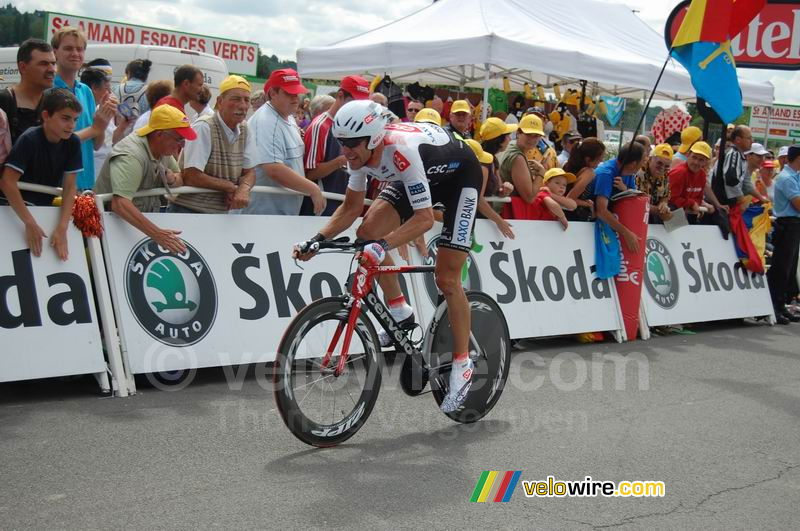 Jens Voigt (CSC Saxo Bank) bij aankomst in Saint-Amand-Montrond