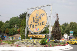 Etampes welcomes the Tour de France 2008 (709x)