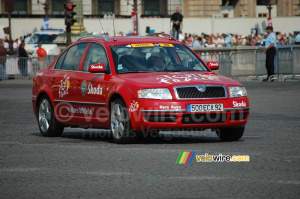 One of the Tour de France official cars (534x)