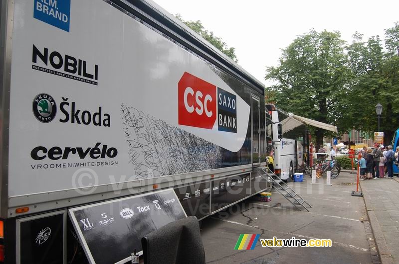 De CSC Saxo Bank materiaalwagen