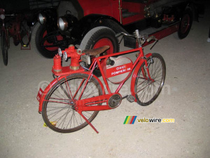 Un vélo des pompiers (436x)