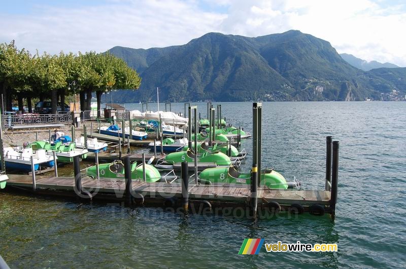 Waterfietsen op het meer van Lugano