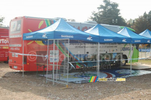 Le bus de l'équipe Liquigas - qui portait déjà les couleurs de Varese 2008 en début de la saison cycliste (619x)